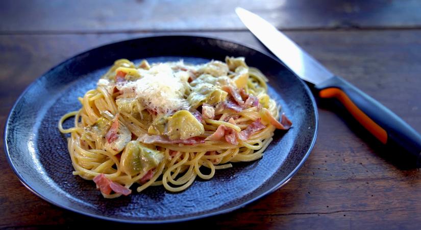 Tejszínes articsókás spagetti