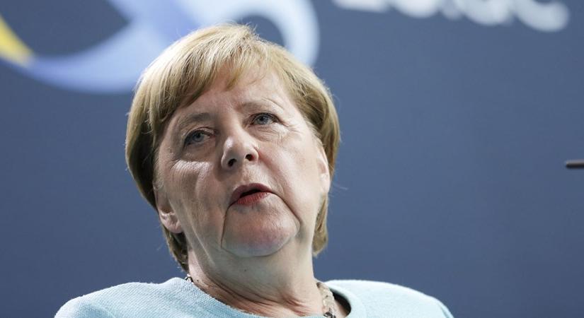 Merkel problémásnak tartja Trump kitiltását a Twitterről