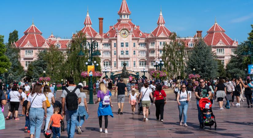 Brutálisan drága lett a párizsi Disneyland: így spórolhatsz meg több százezer forintot rajta