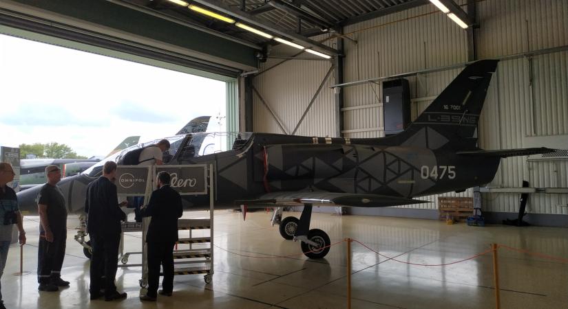 Átvette az első L-39-es repülőgépeket a Magyar Honvédség