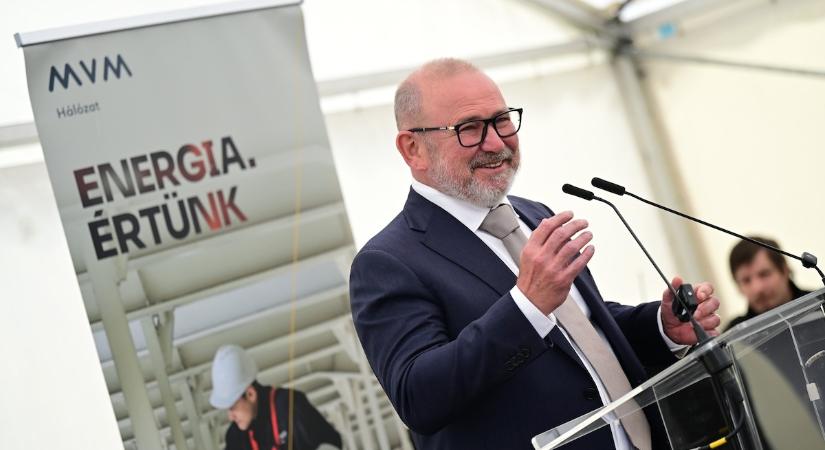 Lantos Csaba: A zöldátállás sikeréhez az egész gazdaságra és társadalomra szükség van