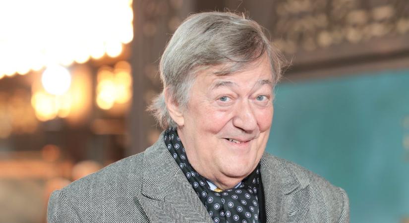 Stephen Fry is kiállt a Budapest Pride mellett, majd dícsérte a „modern fasizmusban” élő magyarokat