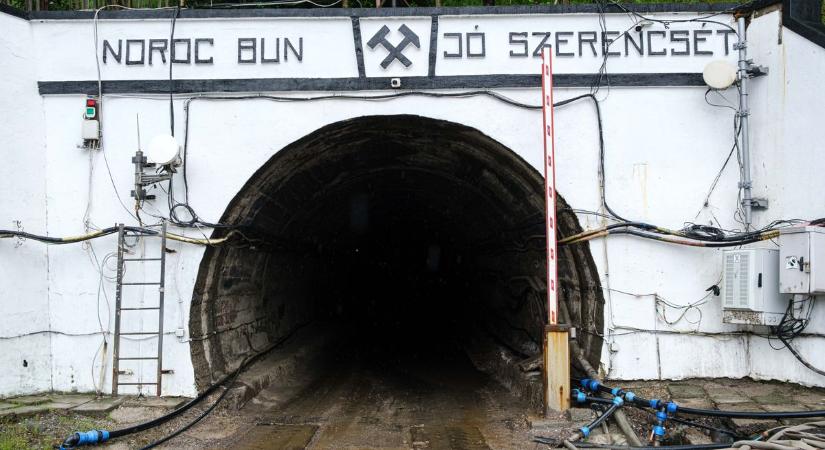 Friss felvételek érkeztek Parajdról, a helyzet drámai – galéria