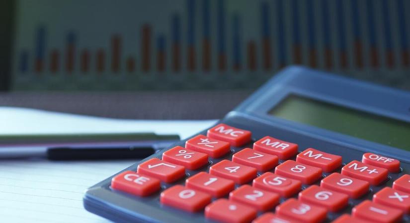 Ketyeg az óra – milliós bírság várhat arra, aki ezt elfelejti!