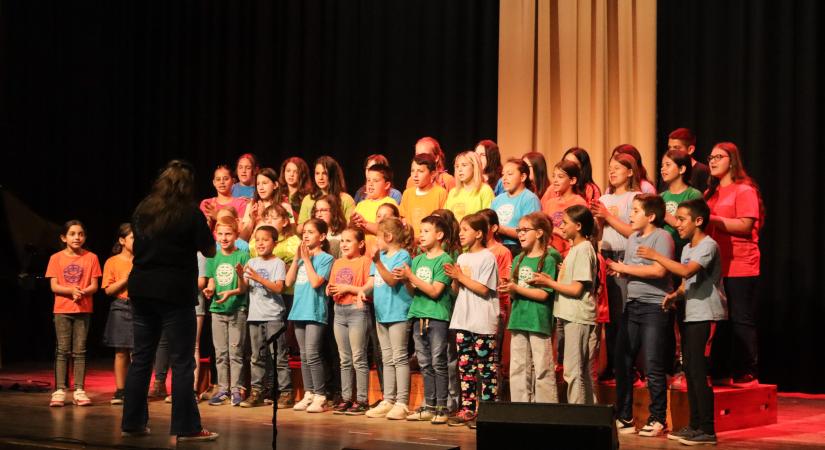 Zenélt a tavasz a kulturális központban