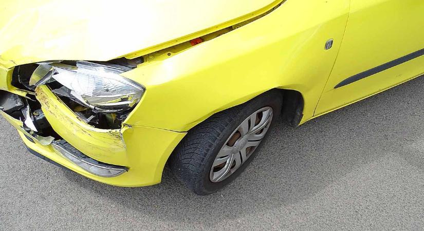 Dudakoncert a torlódásban, se előre, se hátra a baleset miatt – galériával