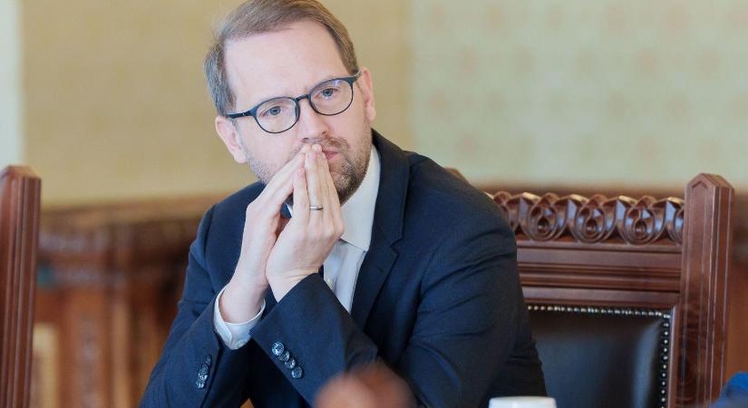 Fritz fogyókúrára fogná az államot