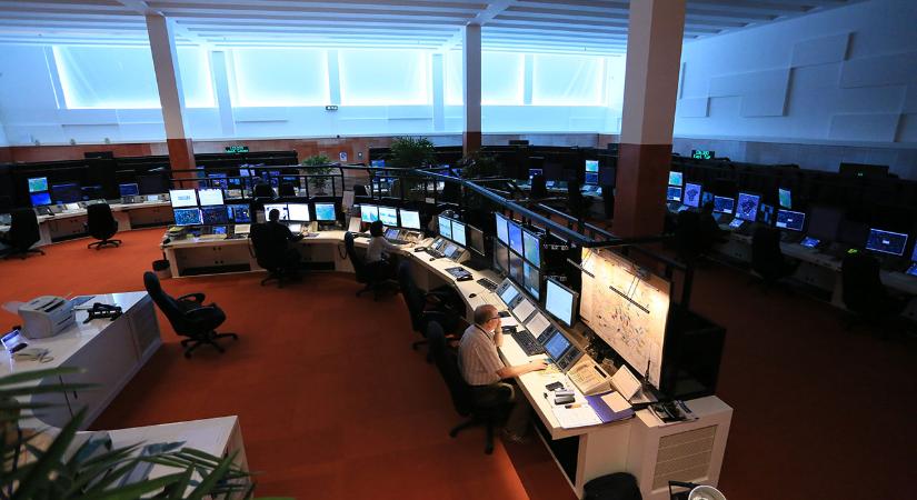Másfélszeresére növeli a magaslégtéri irányítók számát a HungaroControl