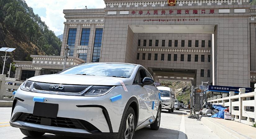 Forrnak az indulatok, a BYD-t okolja a csődbe ment autókereskedő