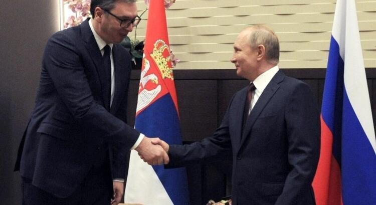 Moszkva azzal vádolja Szerbiát, hogy titokban Ukrajnának szállít fegyvereket