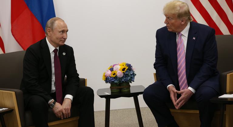 Orosz rulett a Fehér Házban: vakvágányra futott Trump békepolitikája?
