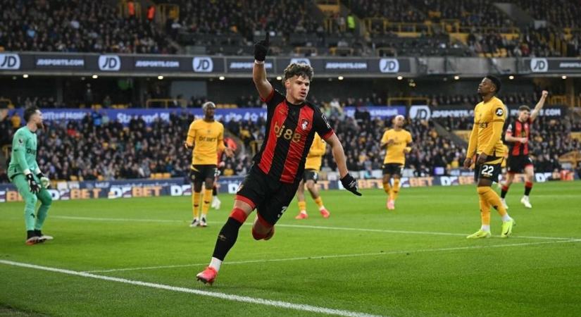 Óriási elismerés a világ legjobb bajnokságában: magyar válogatott játékos Anglia álomcsapatában!