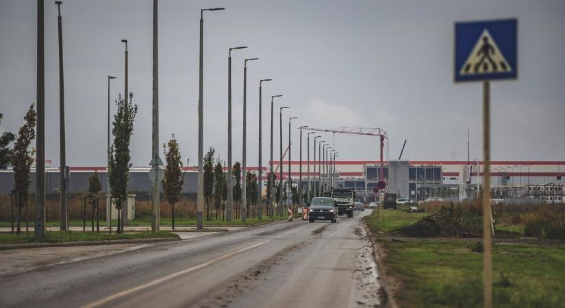 Csak így kezdhetik meg a termelést a debreceni gyárak