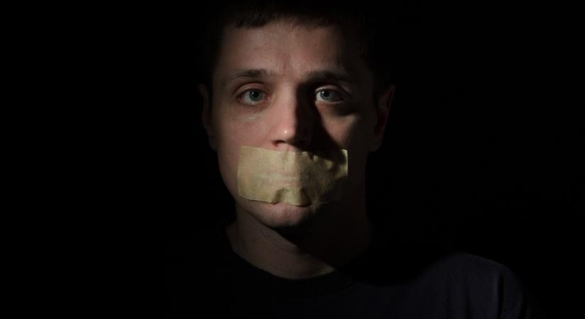 Brüsszel harca a szólásszabadság ellen: euró százmilliók a propagandára