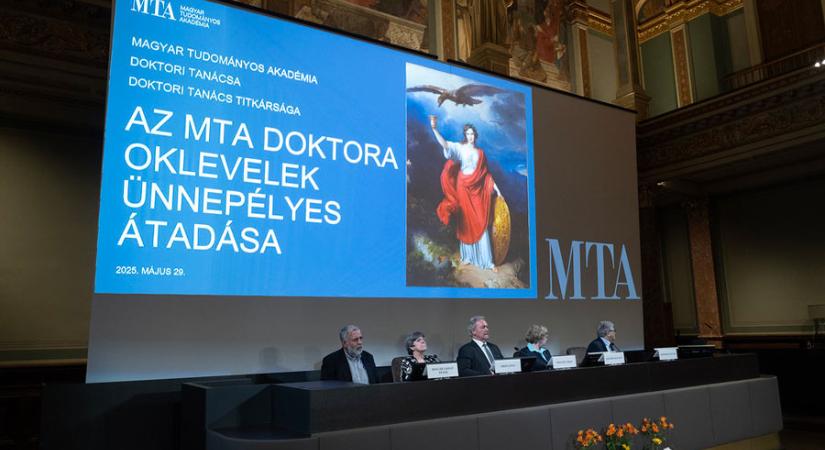 A Magyar Tudományos Akadémia új doktorai