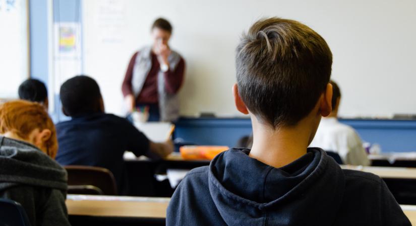 Esély és remény az érettségire – mentorprogram indul nehéz sorsú józsefvárosi középiskolásoknak