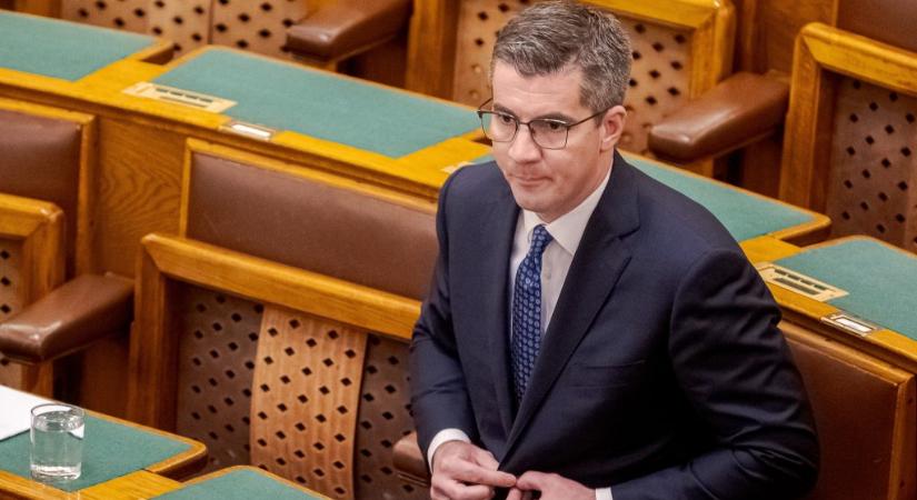Kocsis Máté elmagyarázta, miért nem írta alá minden Fidesz-KDNP-s képviselő „az ukrán propaganda elleni” törvényjavaslatot