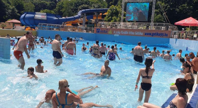 Hivatalos! Egy hét és kinyit a Tatabányai Gyémánt Fürdő