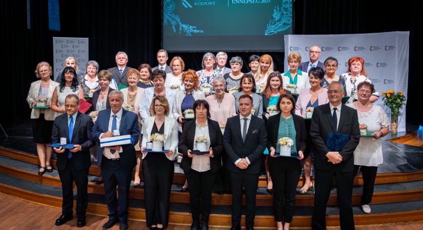 Díjazták Debrecen legkiválóbb pedagógusait