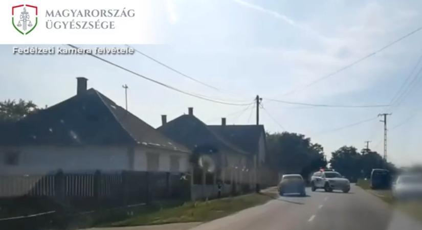 Nyírbátorban GTA-zott a bedrogozott sofőr – videó