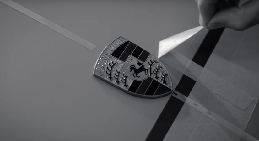 Valami egészen brutális utcai autó készül a Porschénél