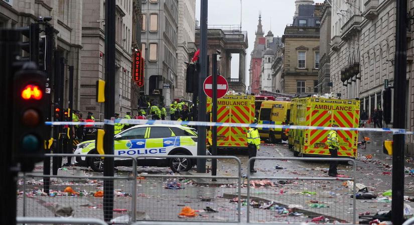 Ügyész: Fegyverként használta járművét a Liverpool bajnoki parádéján tömegbe hajtó autós