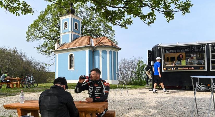 Háromezerért palacsinta, nyolcezerért bélszín – így változtak az éttermi árak térségünk nyaralóhelyein