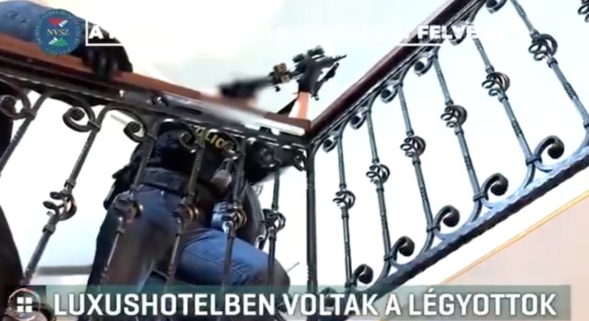 Luxushotelekbe közvetítette ki az intézet lakóit a javítóintézet igazgatója