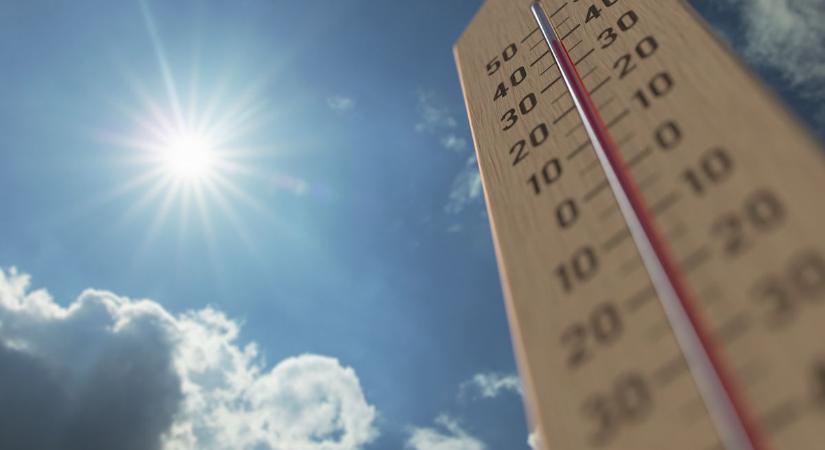 Nyárias idővel ér véget a tavasz