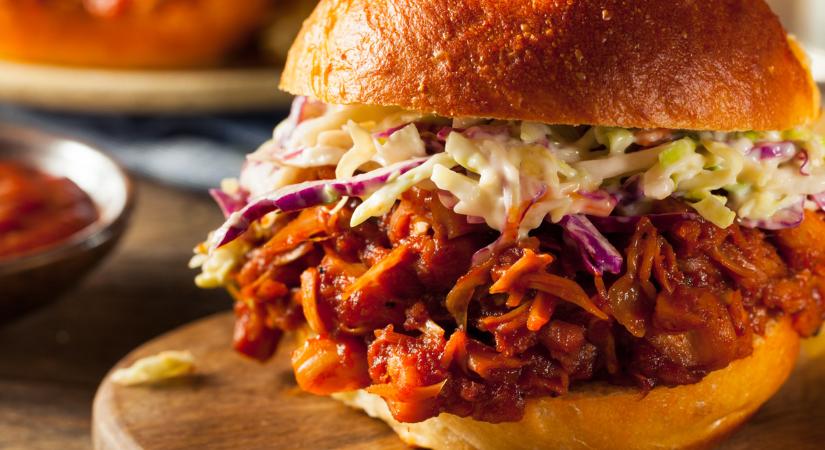 Hamis pulled pork jackfruitból: izgalmasan füstös és szaftos