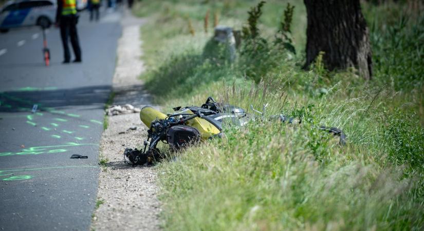 Ismét baleset a 7-es főúton: autó és motoros karambolozott Zamárdiban
