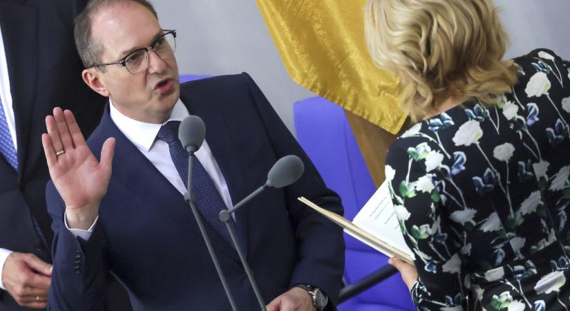 Németország más országokba küldené azokat a migránsokat, akiket ők nem fogadnak be