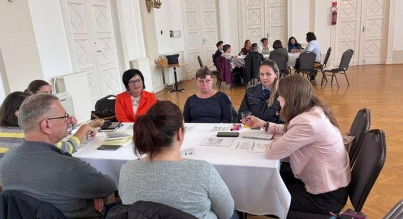 Ötödik állomásához érkezett a JELZŐFÉNY program Karcagon