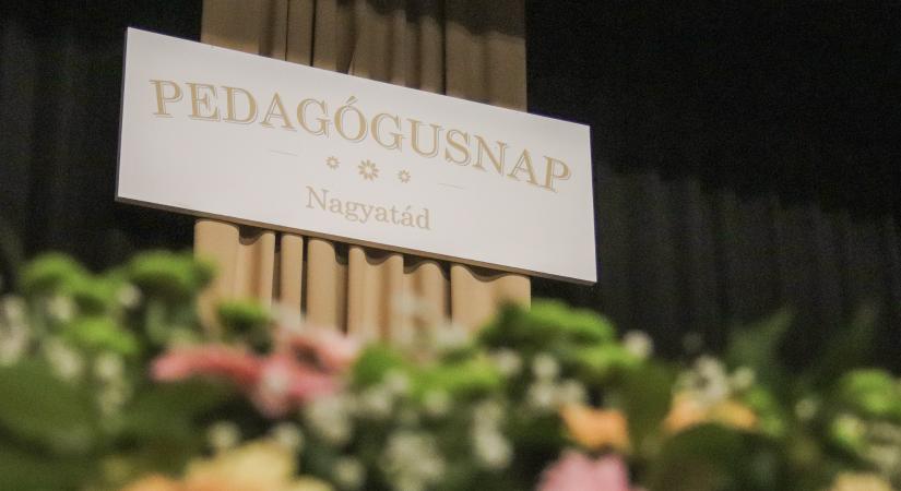 Pedagógusnapi elismeréseket adtak át Nagyatádon