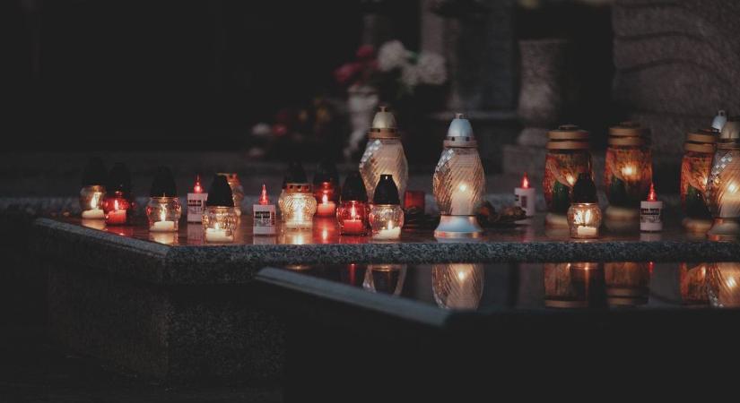 Tömegsír, temetők és halottak Pécsen a lábunk alatt