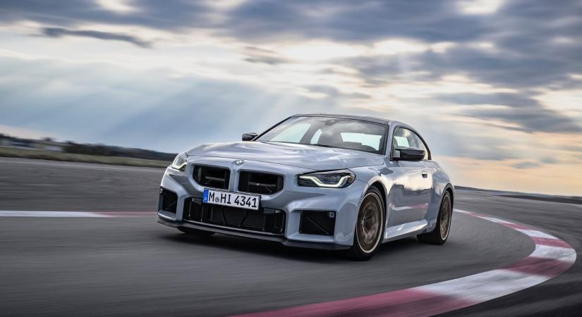 Felcsavarja az élménymérőt a BMW, jön az M2 CS