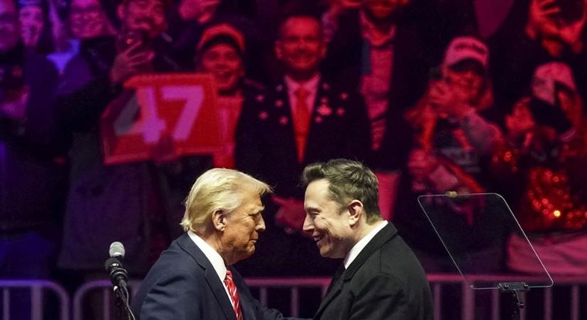 Hatalmas monoklival az arcán búcsúzott el Elon Musk a Fehér Háztól, miközben megesküdött Trumpnak, hogy a „barátja” marad