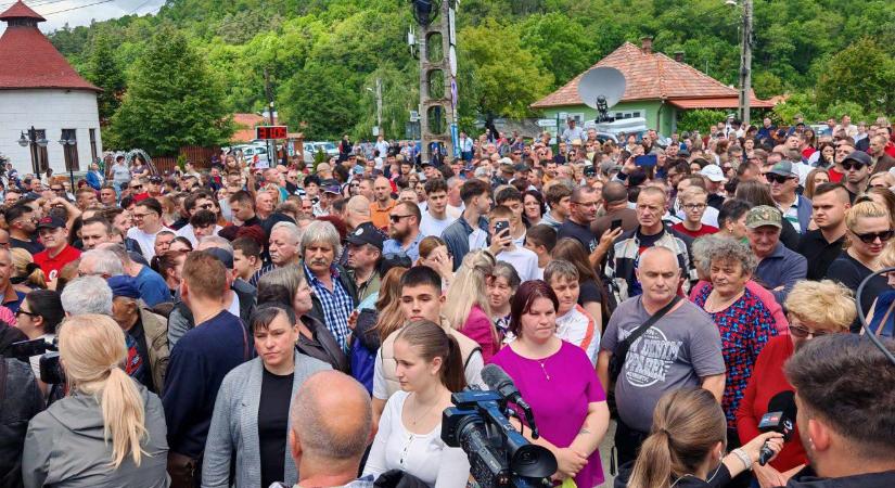 Parajdra vezetett a román elnök első vidéki útja