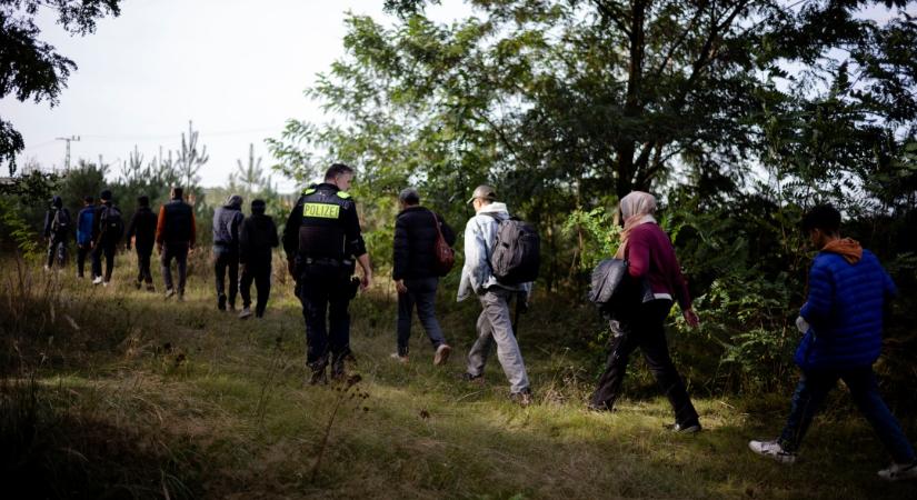 Németország az EU-n kívülre helyezné át a migránsokat. Brüsszel válaszára vár