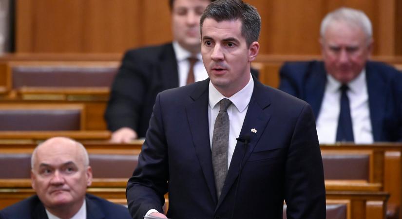 Kocsis Máté: “ismerjék meg egyre többen a nevüket, arcukat…”