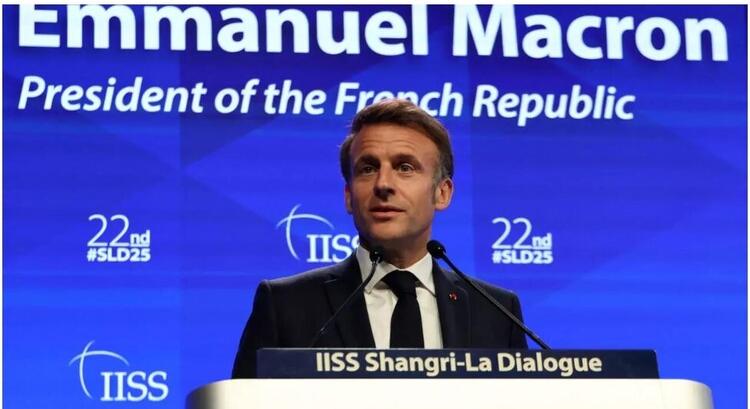 Macron felszólította Kínát, befolyásolja Észak-Koreát, hogy hagyja abba Oroszország támogatását az ukrán háborúban