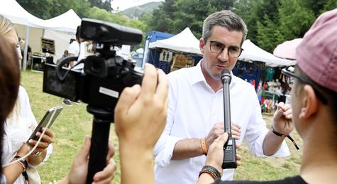 Kocsis Máté elkezdte listázni az újságírókat: „Ideje, hogy megismerjék egyre többen a nevüket, arcukat, életüket”