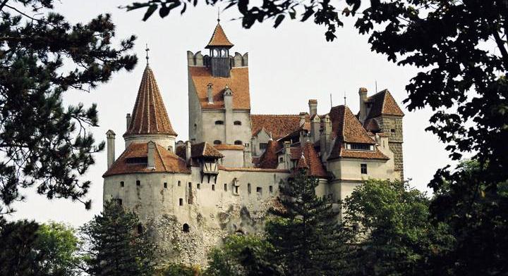 Drakula várában rendezett születésnapi partit a kitagadott román herceg