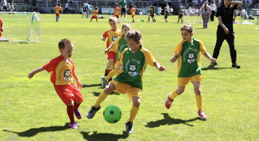 Ovifoci ünnep az ETO-stadionban – immár 26. alkalommal rendezték meg a Győri Ovifoci Gálát