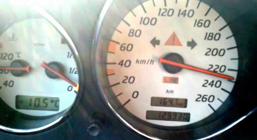 Ittasan 230-cal száguldozott a 27 éves sofőr