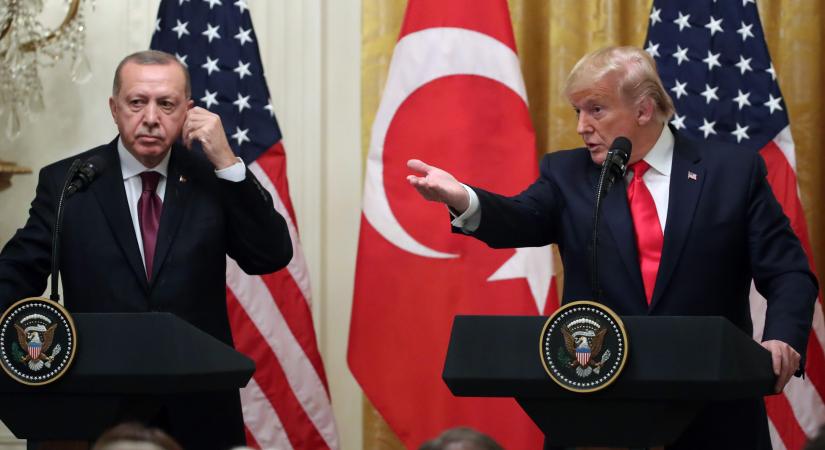 A vesztükbe rohannak: kísérteties a hasonlóság Törökország és Amerika között
