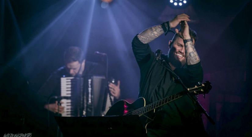 MOST ÉRKEZETT: Jön a Phoenix RT Akusztik – Indul a nyári turné, júniusban nagy bejelentés! (VIDEÓ)