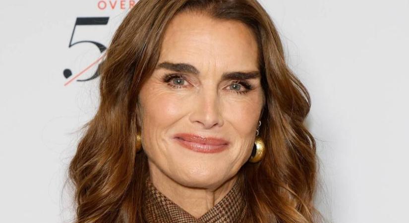 Brooke Shields és gyönyörű családja friss fotón: szépséges lánya lediplomázott