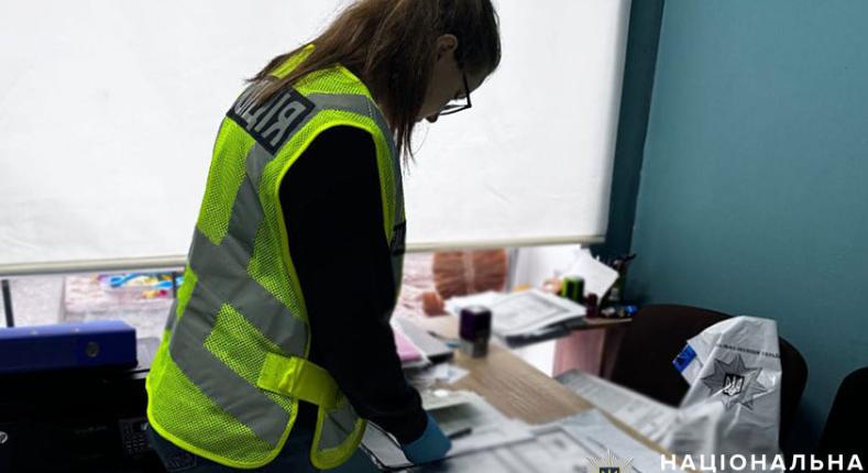 Kijevben bíróság elé állítanak egy óvodai nevelőt egy kétéves kisfiú sérülése miatt