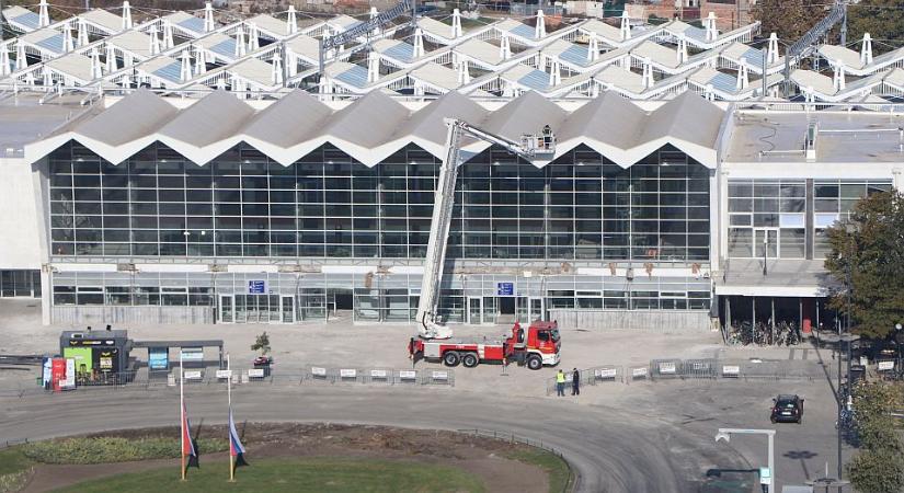 Az elnökségtől érkeztek utasítások a vasútállomás-projekt korábbi befejezésére
